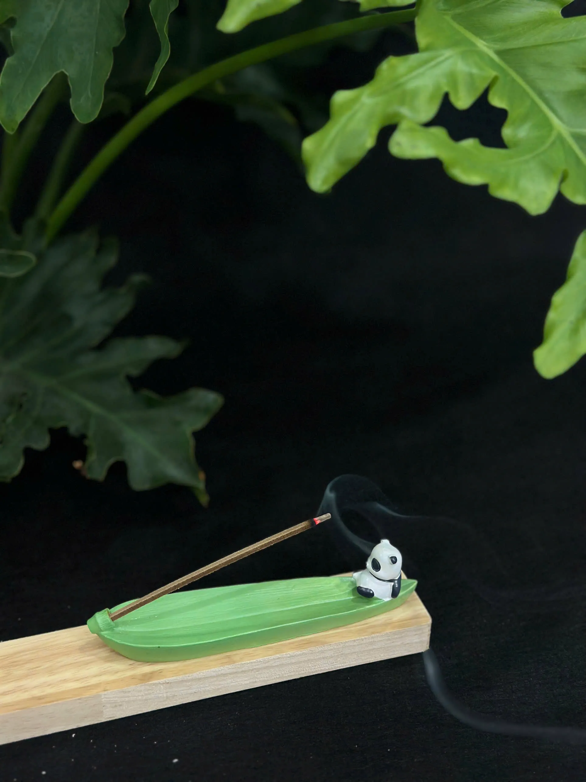 Pure Vietnamese Natural Agarwood Sticks – High Oil Content from Wild Resin Powder